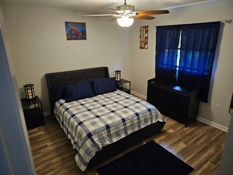 Seabreeze 3-Bedroom Pool Villa Close To The Beach!!! Порт Шарлът Екстериор снимка